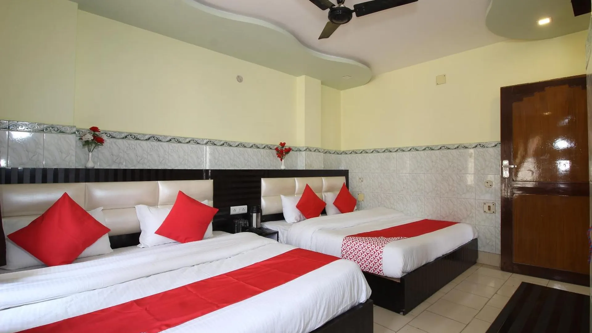 Hotel O Blue Diamond Varanasi